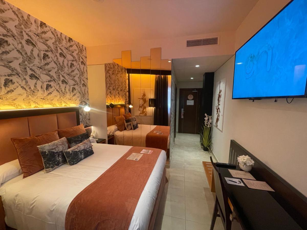 On Aleta Designed For Adults Hotel